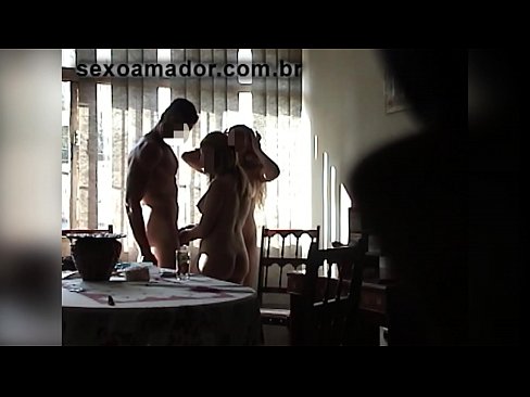 ❤️ Awọn ọrẹ ibalopo pe ọkunrin nla kan ati ẹlẹni-mẹta pẹlu rẹ ☑ Fidio furo ❌❤